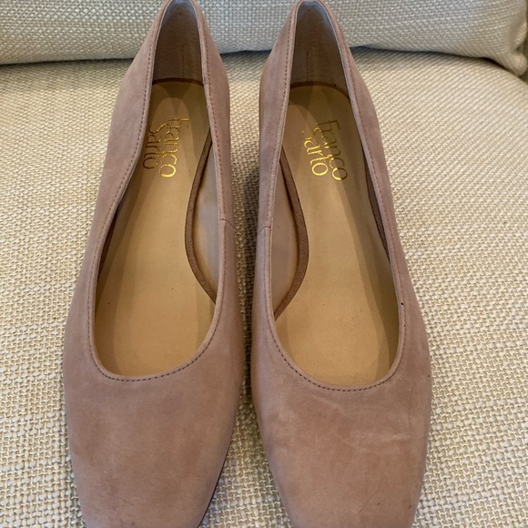 Franco Sarto Womens Blush Suede Rounded Square Toe Low Square Heel Pump/Size 6.5 - Picture 4 of 11